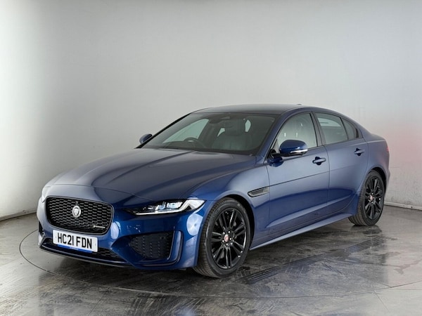 Used Jaguar XE 2021 for sale - 76279733: Photo 3