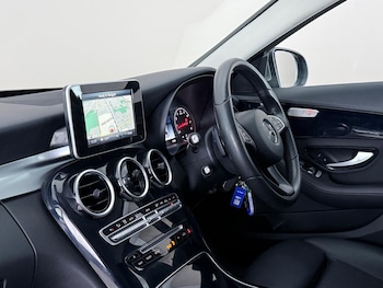 Used Mercedes-Benz C Class 2018 for sale - 78935479: Photo