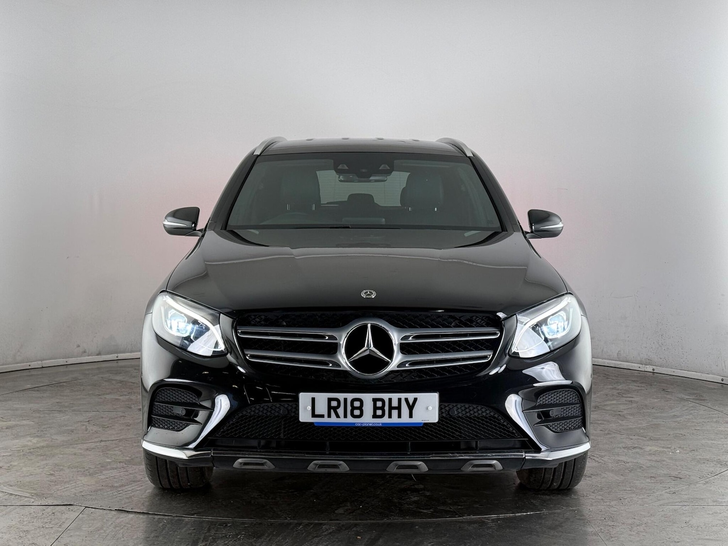 Used Mercedes-Benz GLC 2018 for sale - 77181209: Photo 2