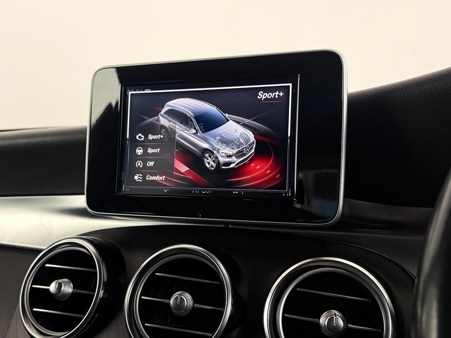 Used Mercedes-Benz GLC 2018 for sale - 77181209: Photo 26