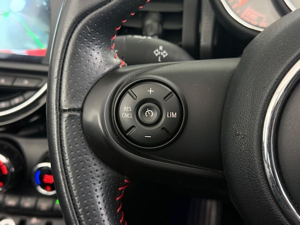 Used MINI Convertible 2019 for sale - 76280297: Photo 23