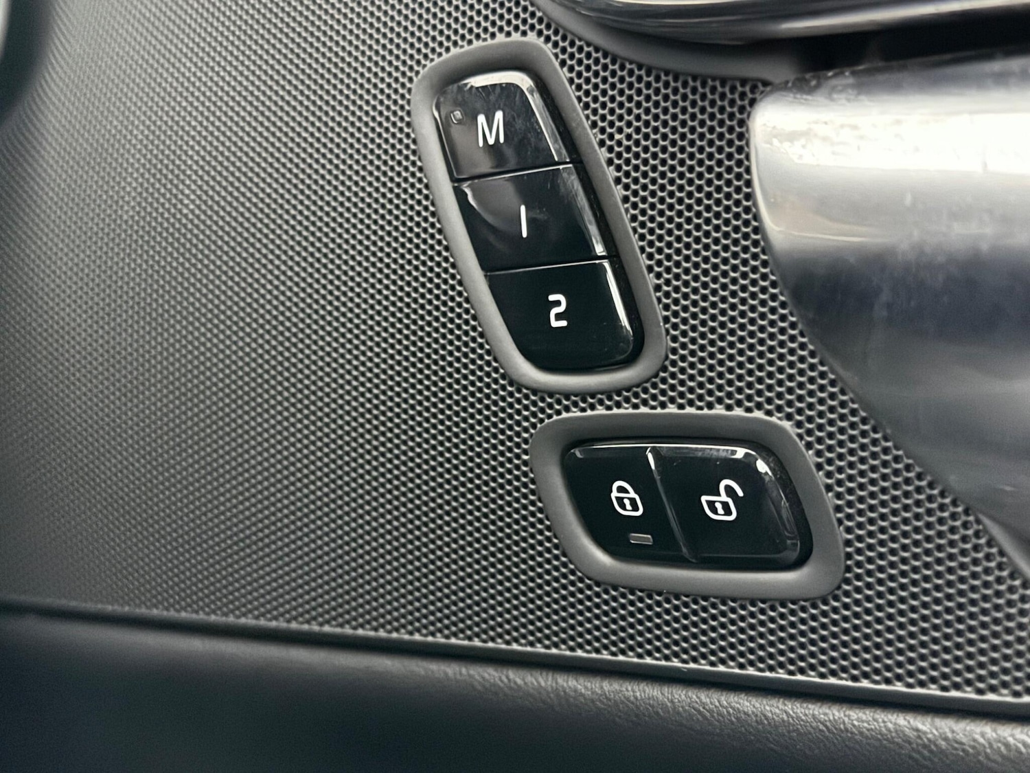 Used Volvo V90 2017 for sale - 77181177: Photo 14