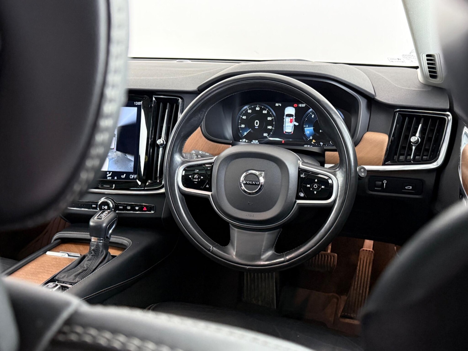 Used Volvo V90 2017 for sale - 77181177: Photo 16