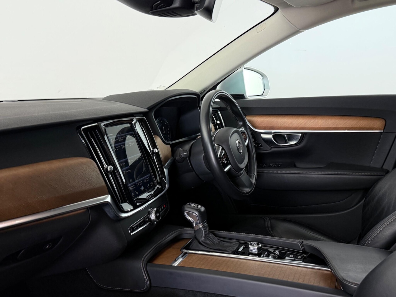 Used Volvo V90 2017 for sale - 77181177: Photo 17