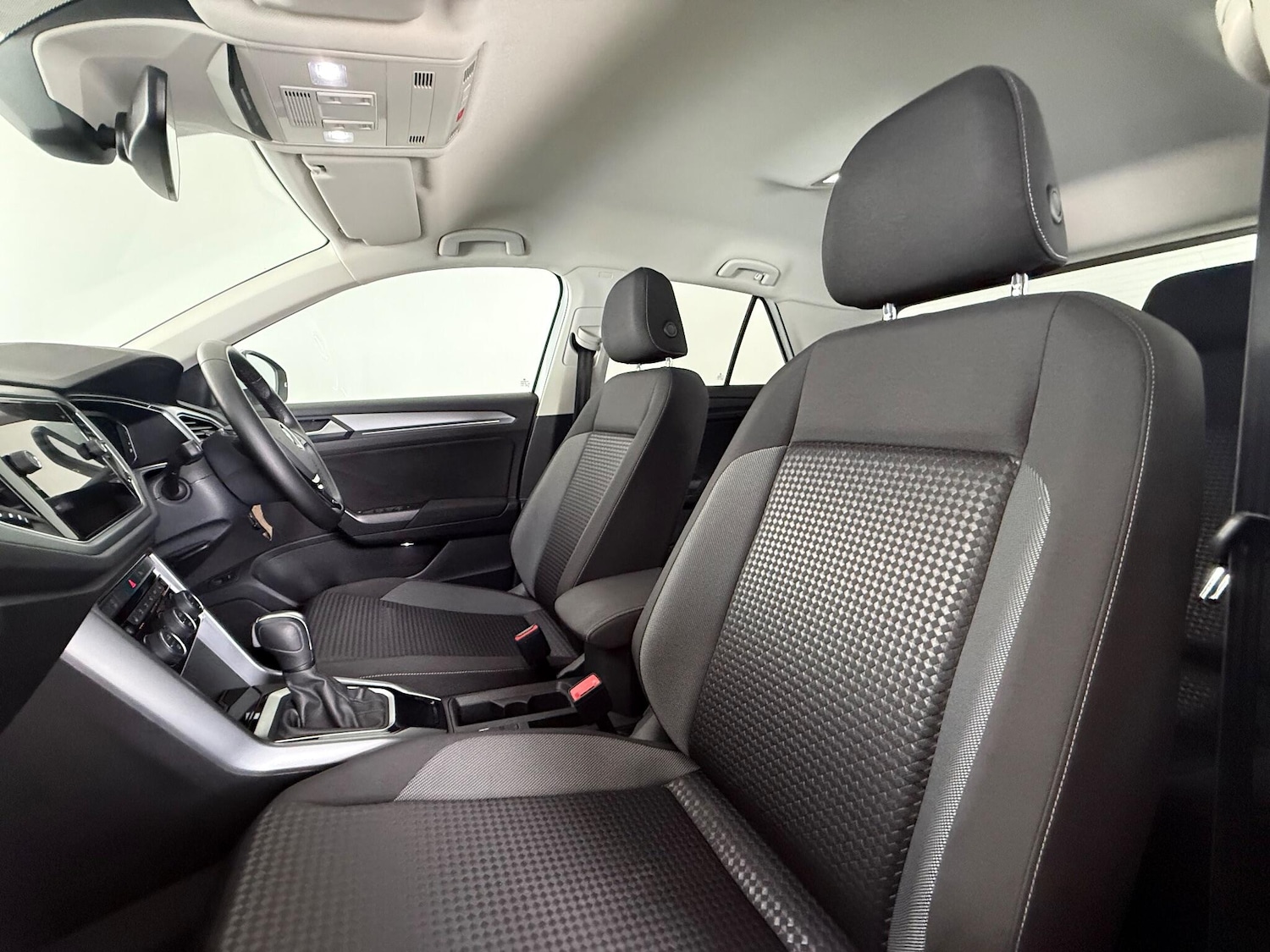 Used Volkswagen T-Roc 2021 for sale - 77260207: Photo 15