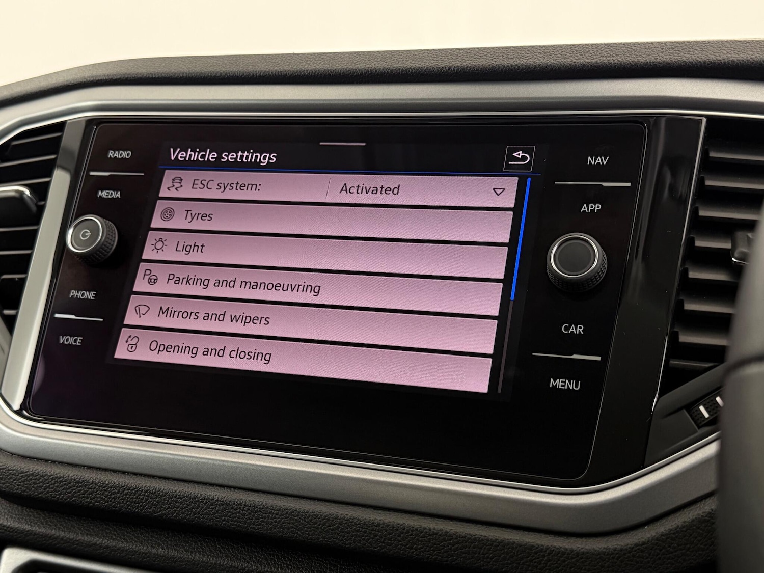 Used Volkswagen T-Roc 2021 for sale - 77260207: Photo 35