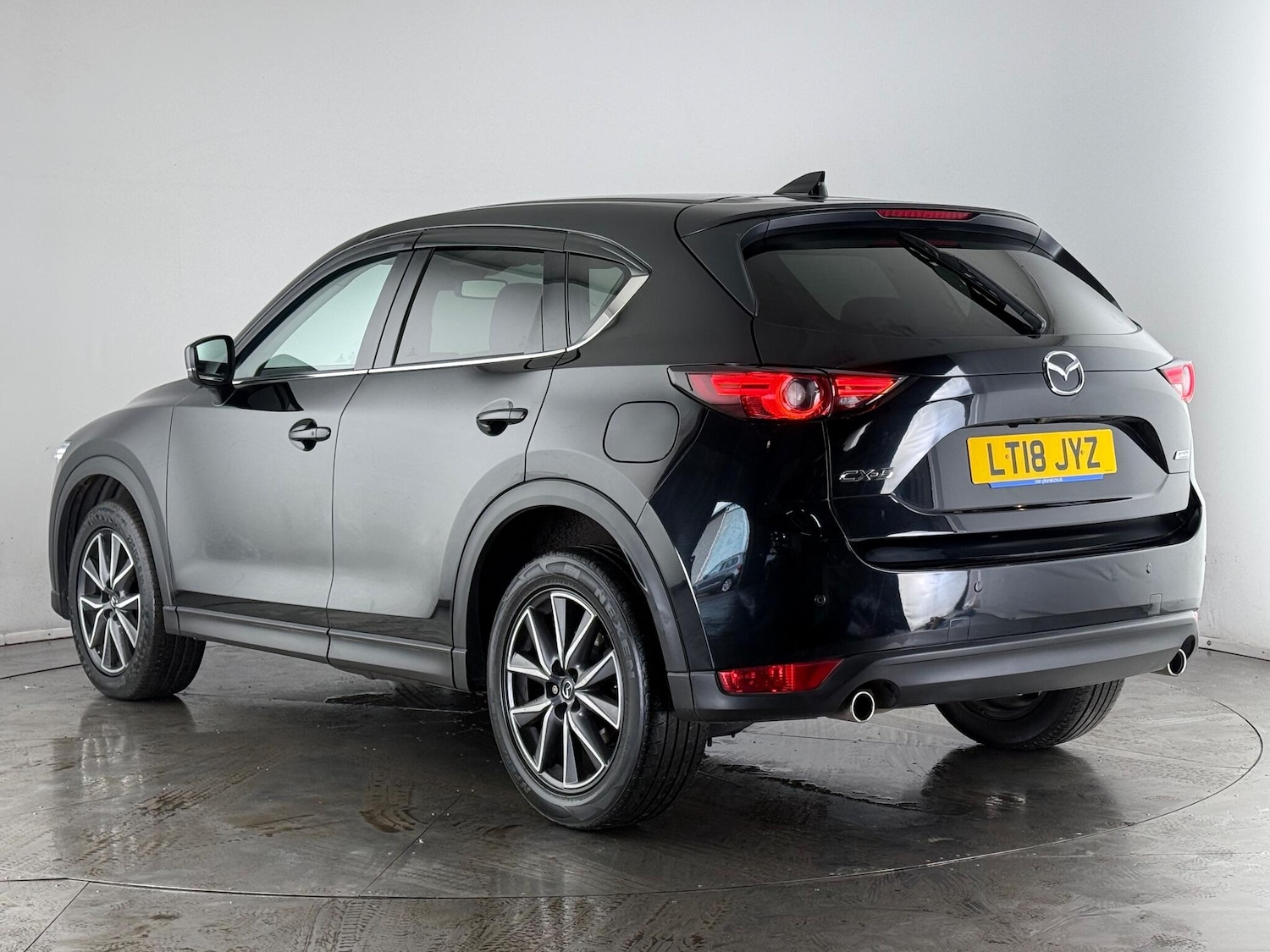 Used Mazda CX-5 2018 for sale - 77180828: Photo 3