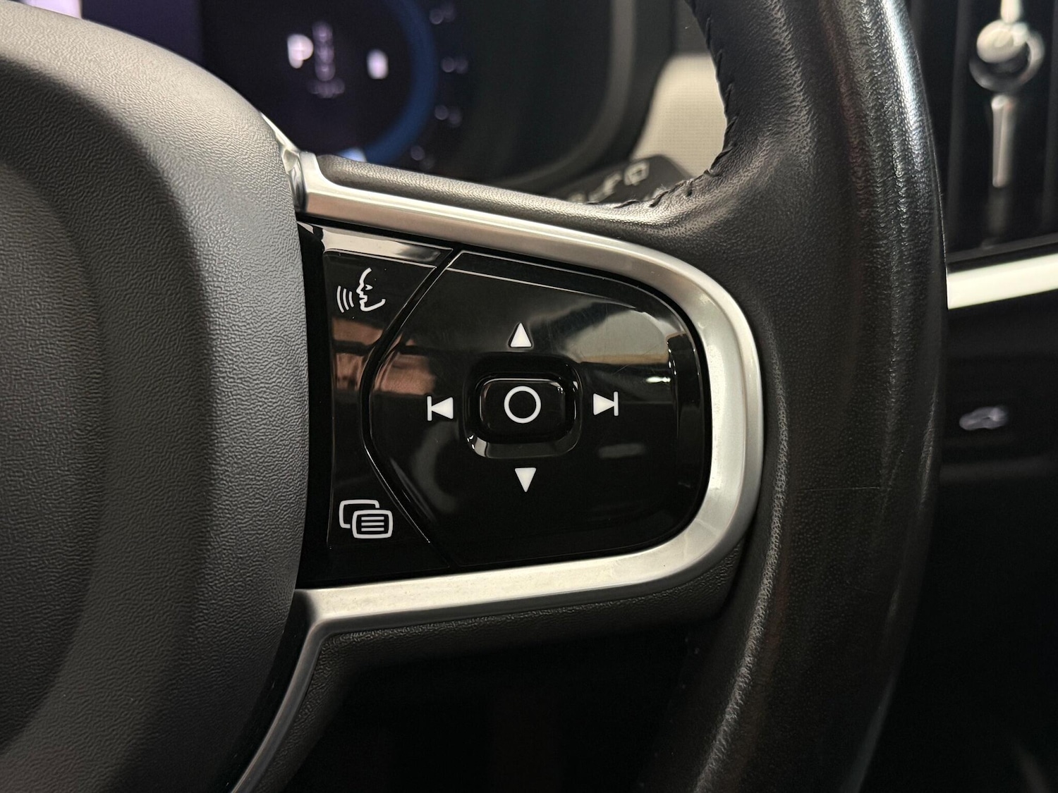 Used Volvo V90 Cross Country 2022 for sale - 77246713: Photo 16