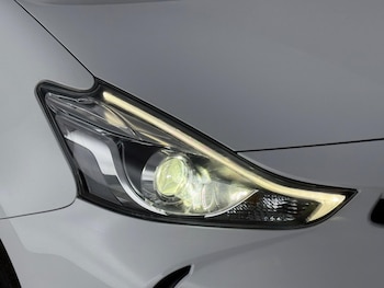 Used Toyota Prius+ 2020 for sale - 78101555: Photo