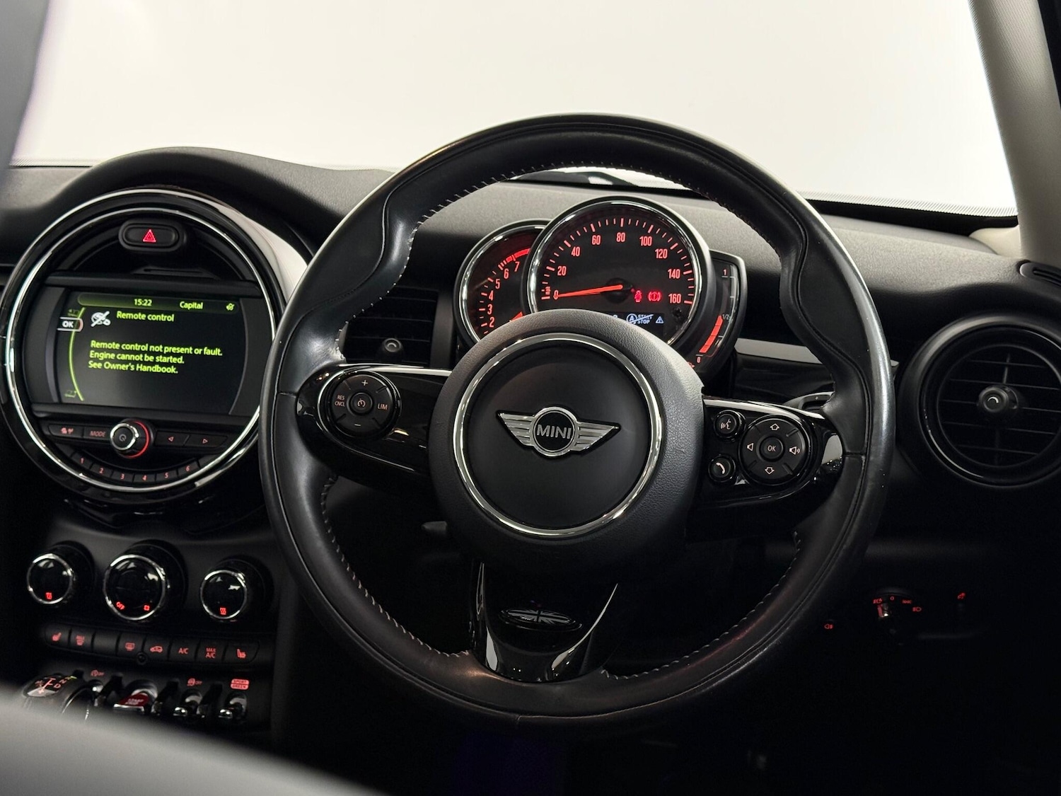 Used MINI Hatch 2018 for sale - 76468362: Photo 24