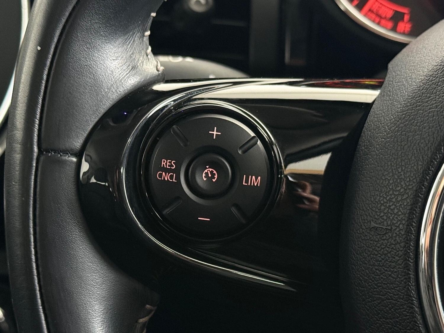 Used MINI Hatch 2018 for sale - 76468362: Photo 25