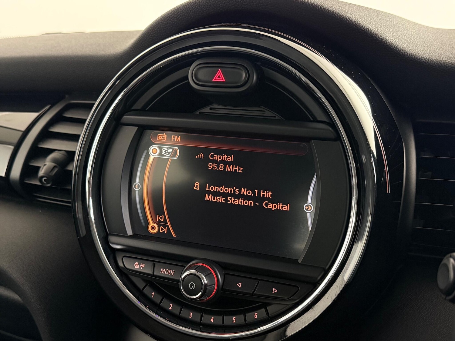 Used MINI Hatch 2018 for sale - 76468362: Photo 35