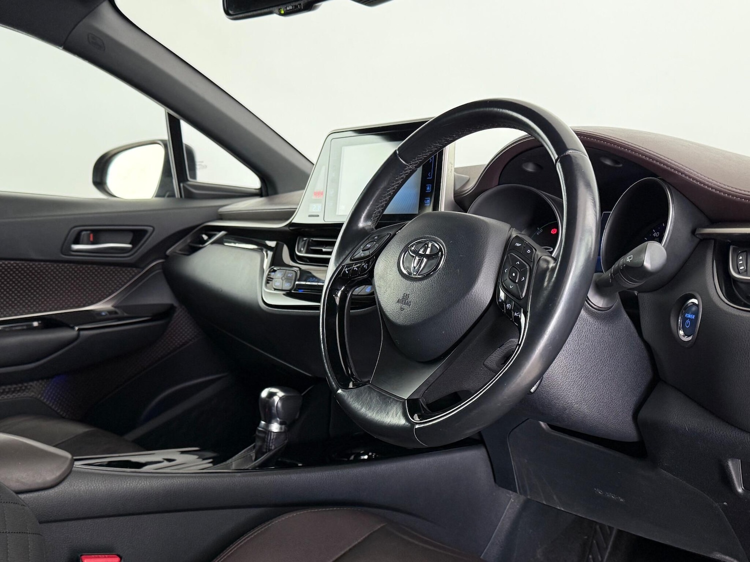 Used Toyota C-HR 2018 for sale - 77613103: Photo 17