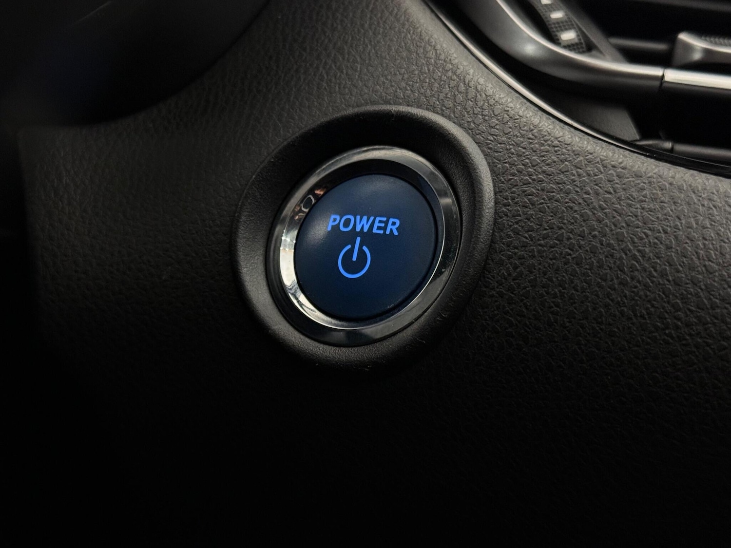 Used Toyota C-HR 2018 for sale - 77613103: Photo 33