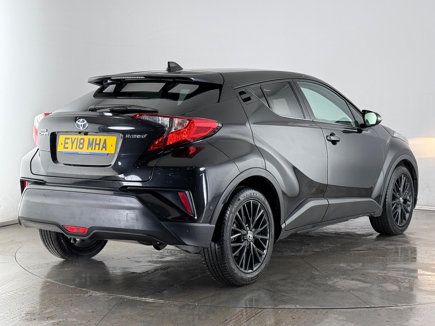 Used Toyota C-HR 2018 for sale - 77613103: Photo 6