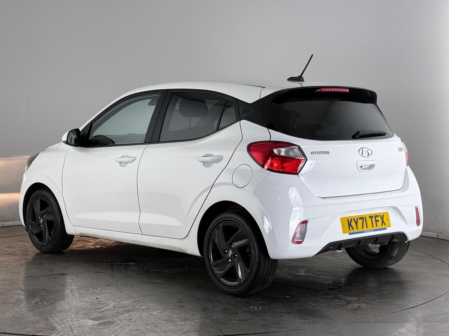 Used Hyundai i10 2021 for sale - 77222733: Photo 4