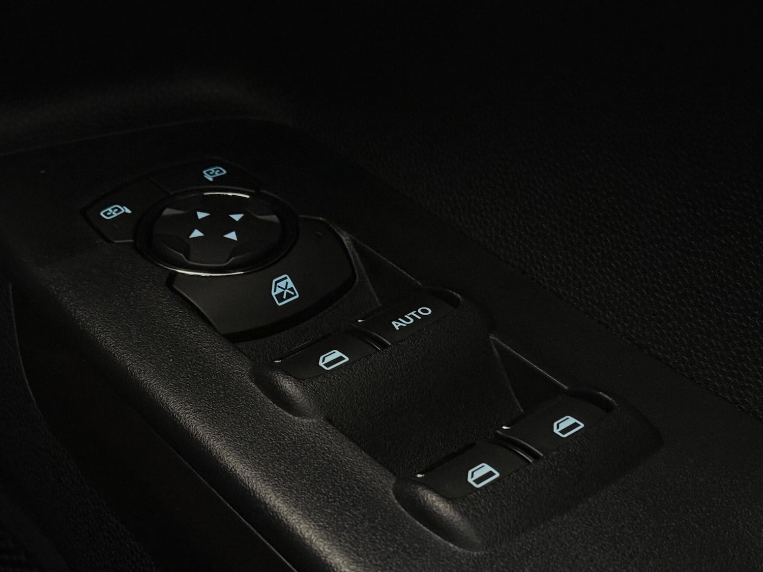 Used Ford Ecosport 2018 for sale - 77917045: Photo 30