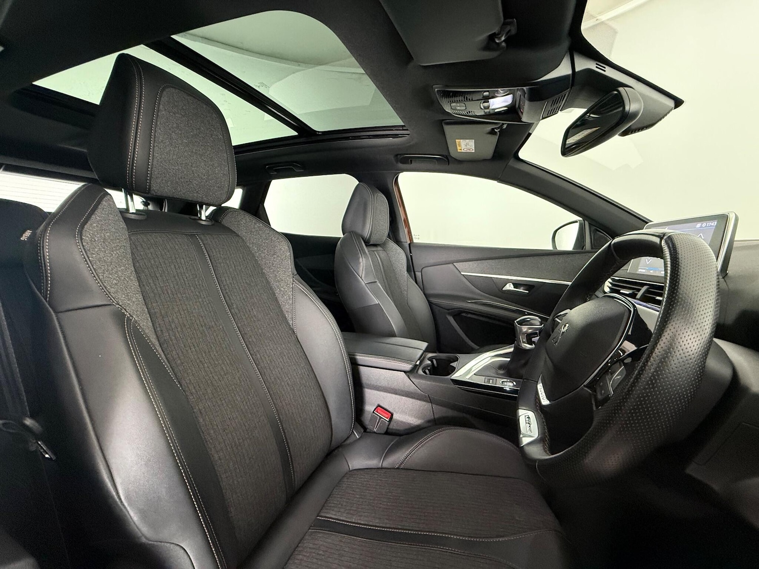 Used Peugeot 3008 2019 for sale - 77222248: Photo 11