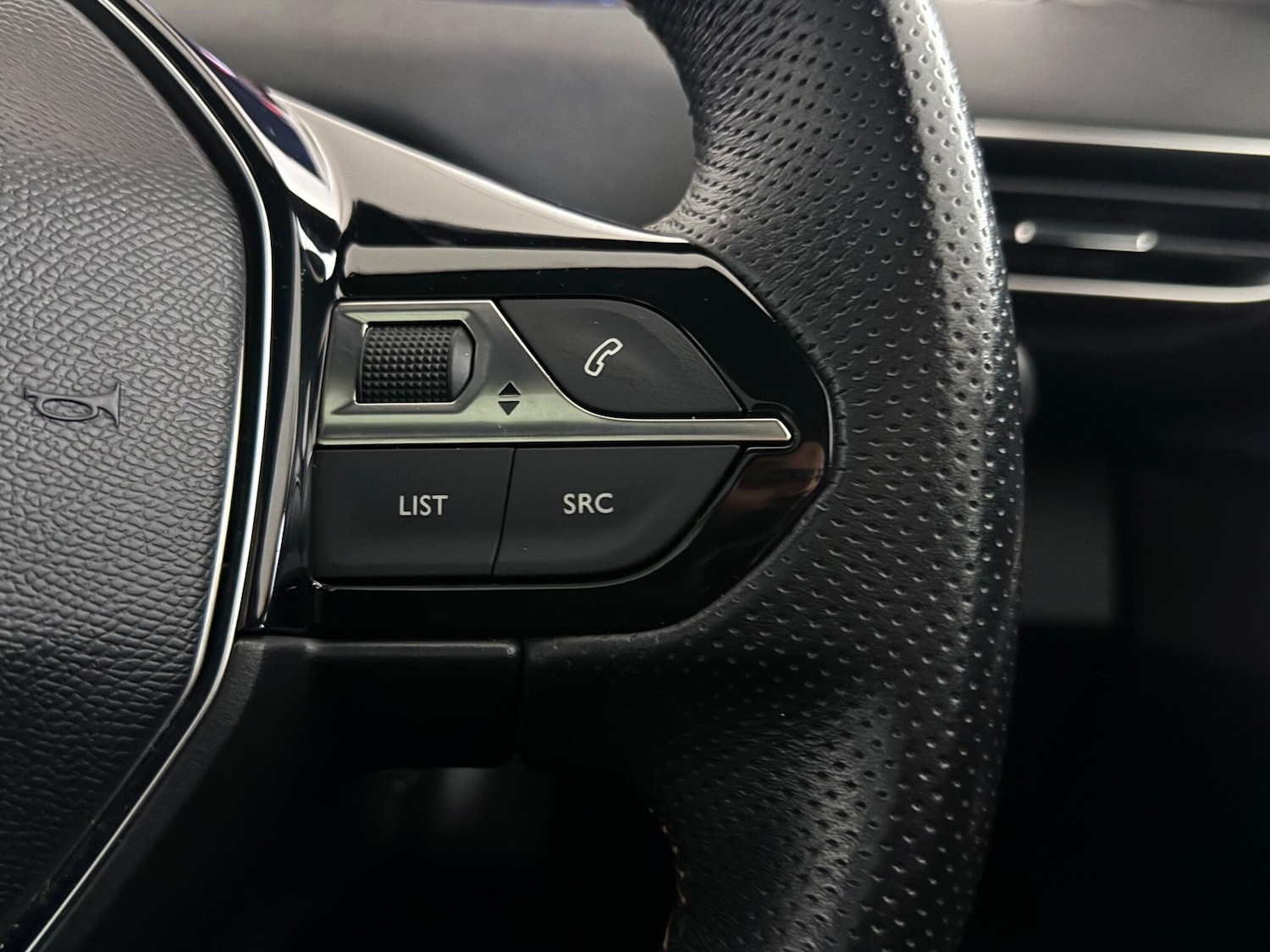 Used Peugeot 3008 2019 for sale - 77222248: Photo 20