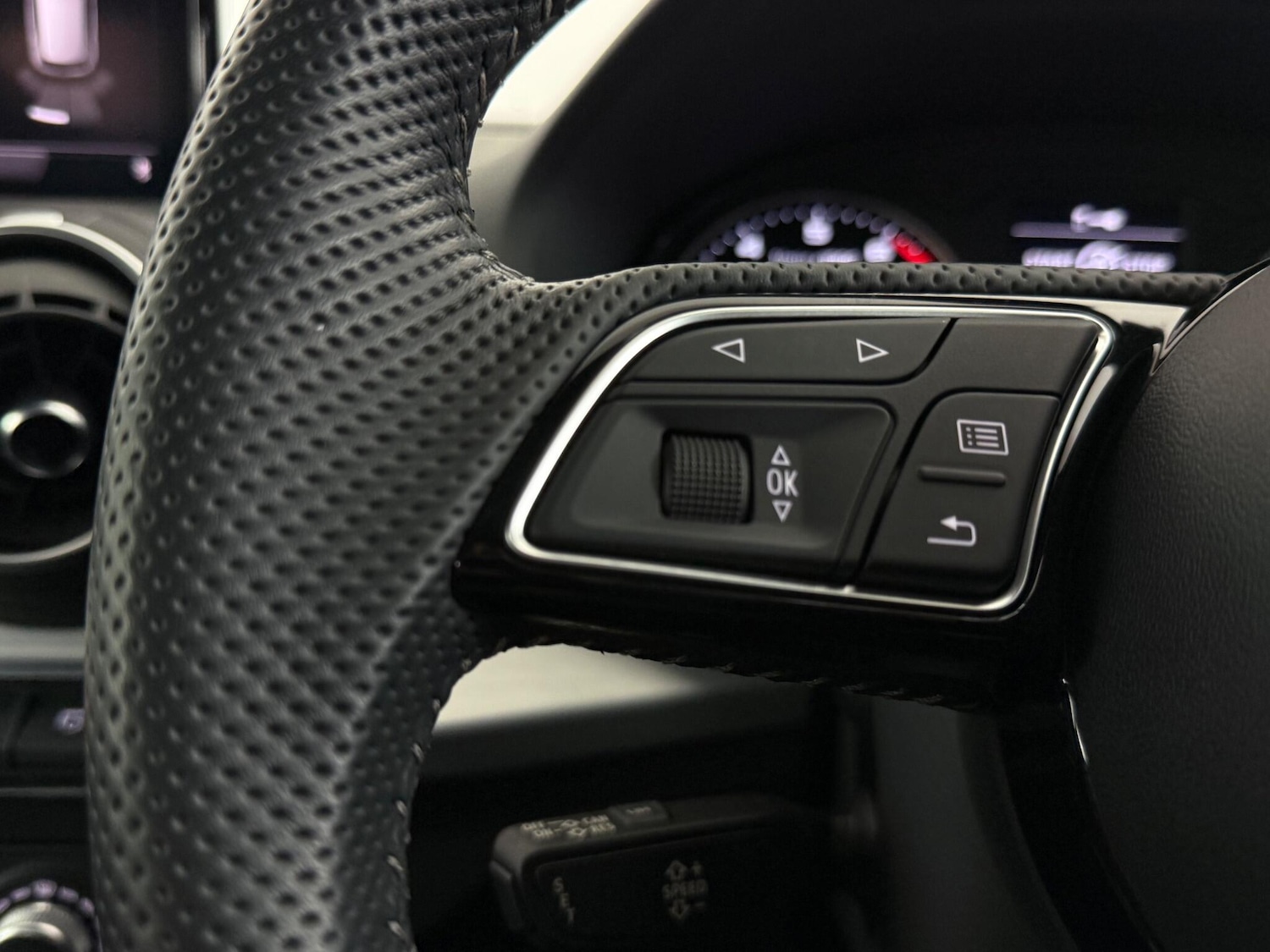 Used Audi Q2 2018 for sale - 77074757: Photo 24