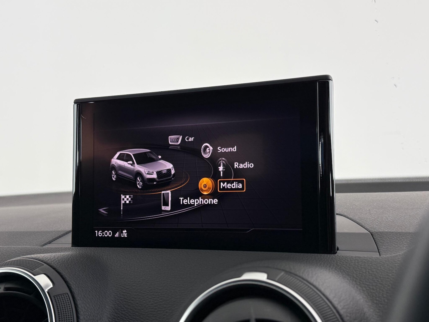 Used Audi Q2 2018 for sale - 77074757: Photo 31