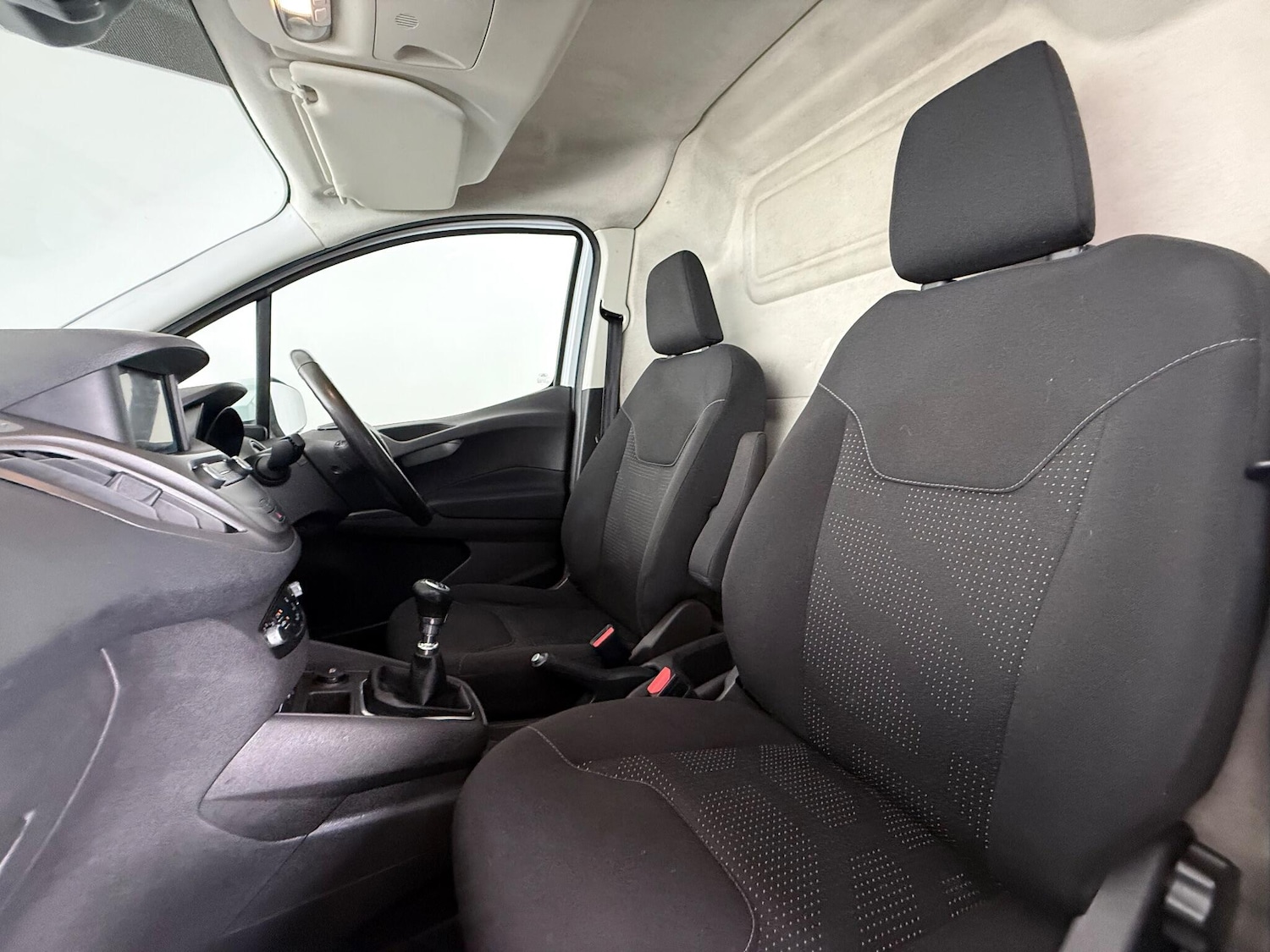 Used Ford Transit Courier 2019 for sale - 76728625: Photo 18