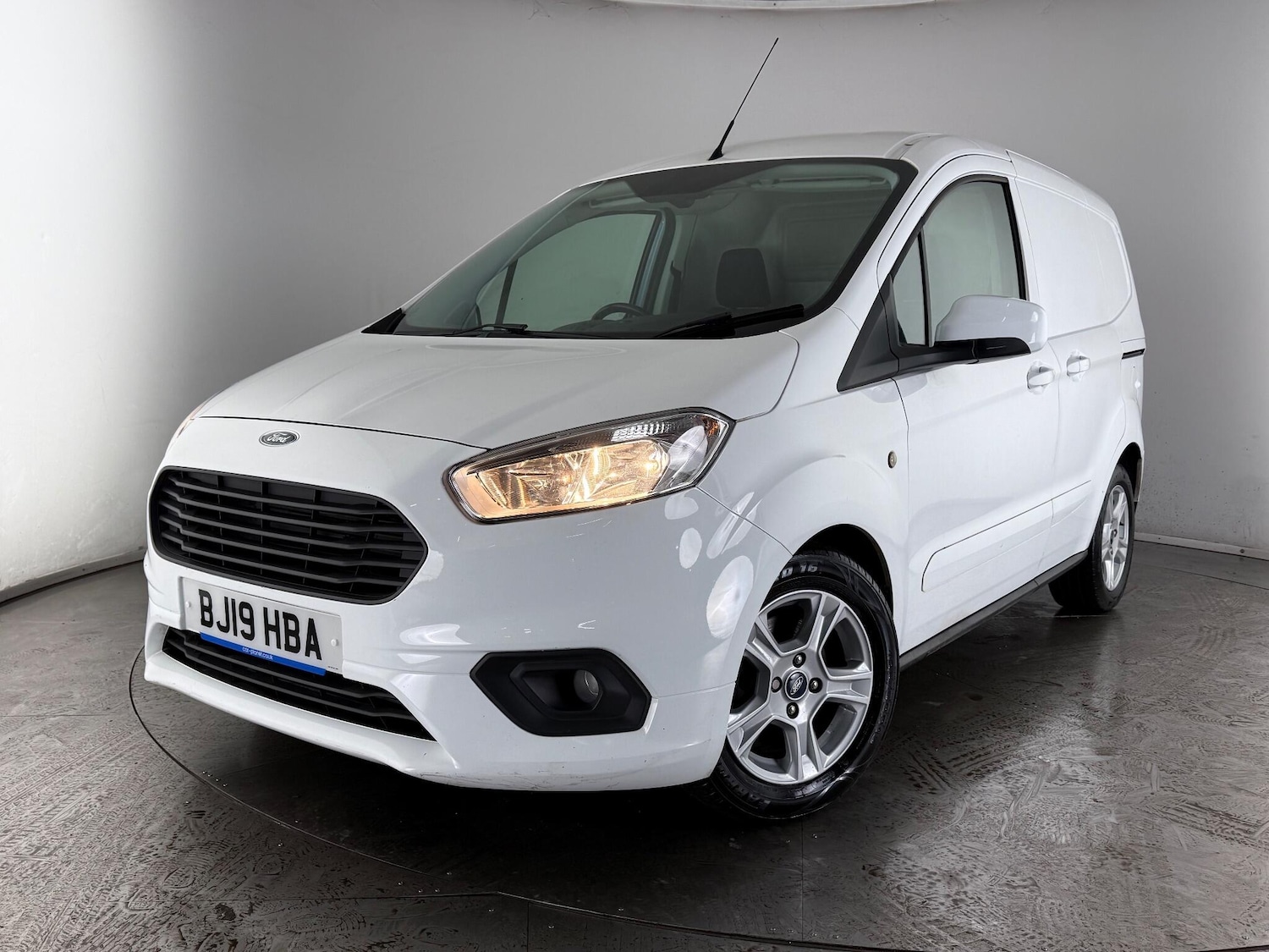 Used Ford Transit Courier 2019 for sale - 76728625: Photo 40