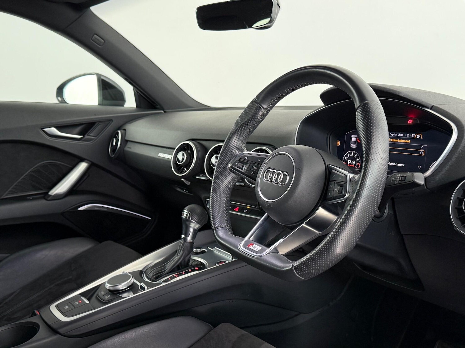 Used Audi TT 2018 for sale - 77247144: Photo 16