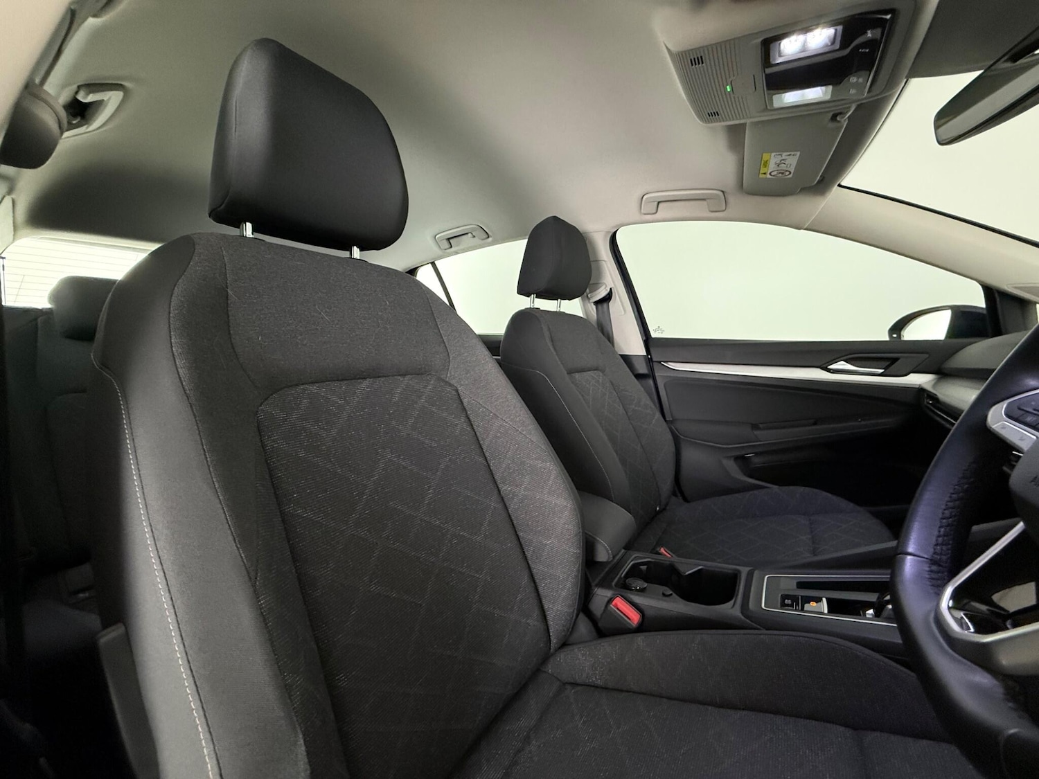 Used Volkswagen Golf 2020 for sale - 77550821: Photo 10