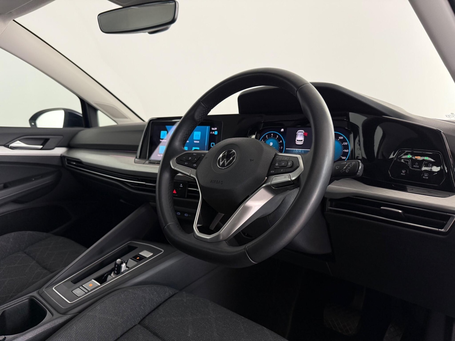 Used Volkswagen Golf 2020 for sale - 77550821: Photo 18