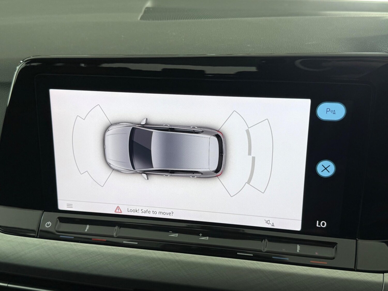 Used Volkswagen Golf 2020 for sale - 77550821: Photo 32