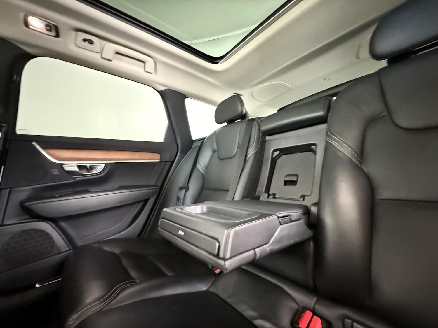 Used Volvo V90 2017 for sale - 76620305: Photo 17