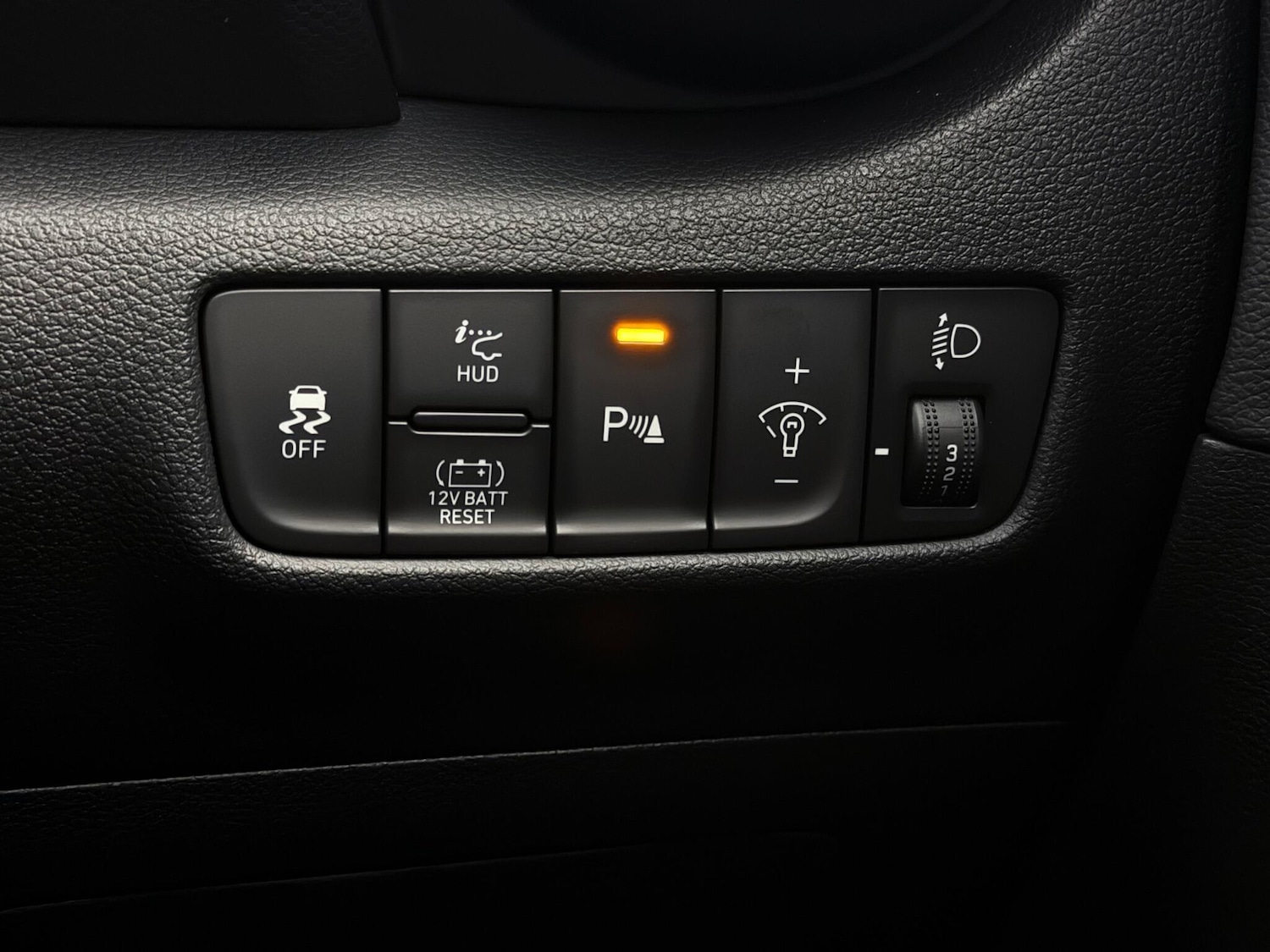 Used Hyundai KONA 2022 for sale - 76899658: Photo 31