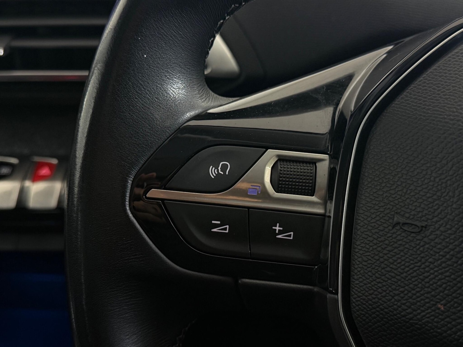 Used Peugeot 3008 2018 for sale - 77243212: Photo 18