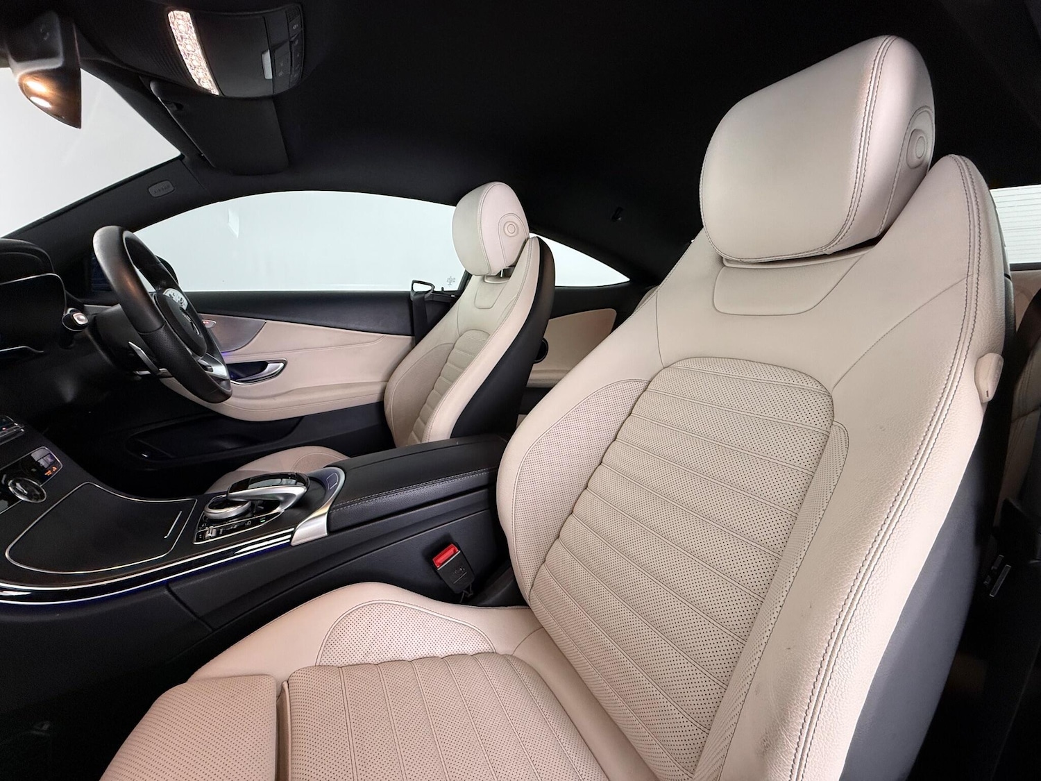 Used Mercedes-Benz C Class 2019 for sale - 76468428: Photo 15