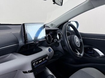 Used Toyota Yaris 2022 for sale - 78742099: Photo