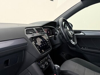 Used Volkswagen Tiguan 2019 for sale - 78810478: Photo