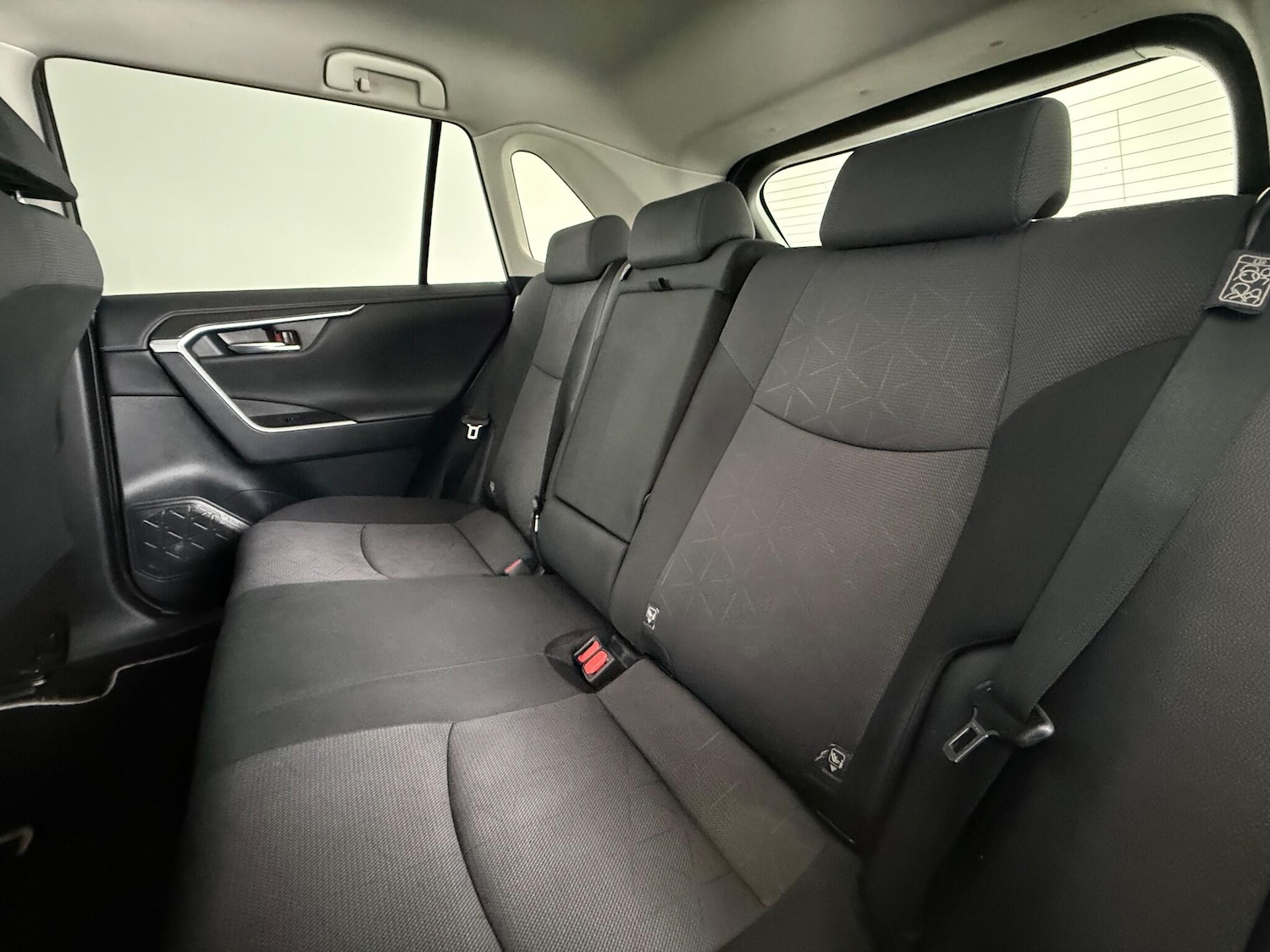 Used Toyota RAV4 for sale - 76468190: Photo 18