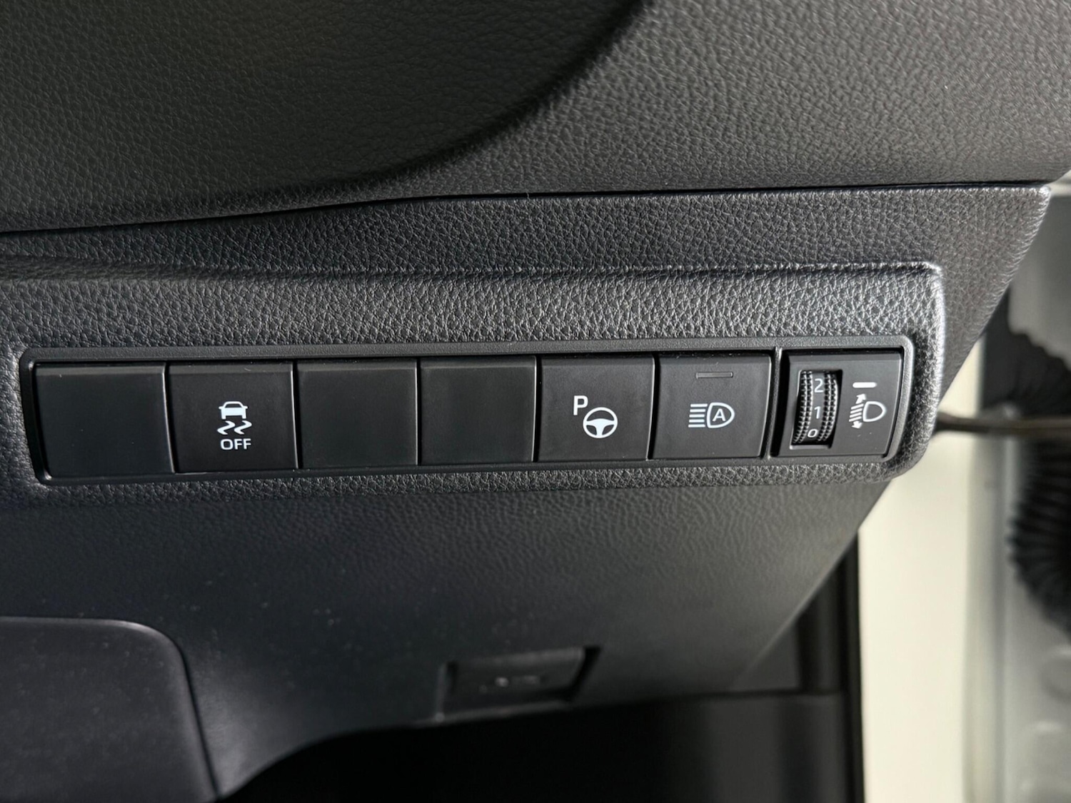 Used Toyota Corolla 2020 for sale - 76468736: Photo 37