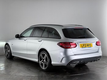 Used Mercedes-Benz C Class 2021 for sale - 76468305: Photo