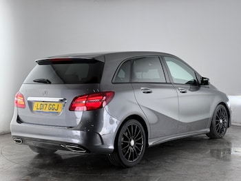 Used Mercedes-Benz B Class 2017 for sale - 76976151: Photo