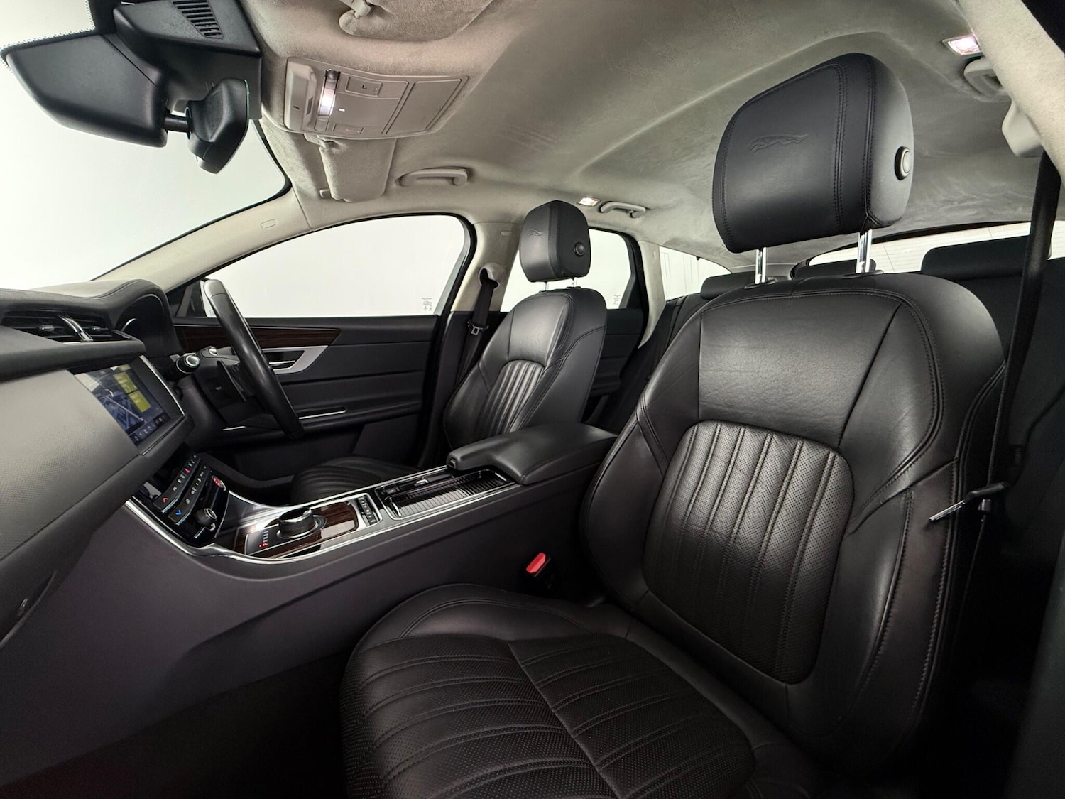 Used Jaguar XF 2019 for sale - 77744254: Photo 11