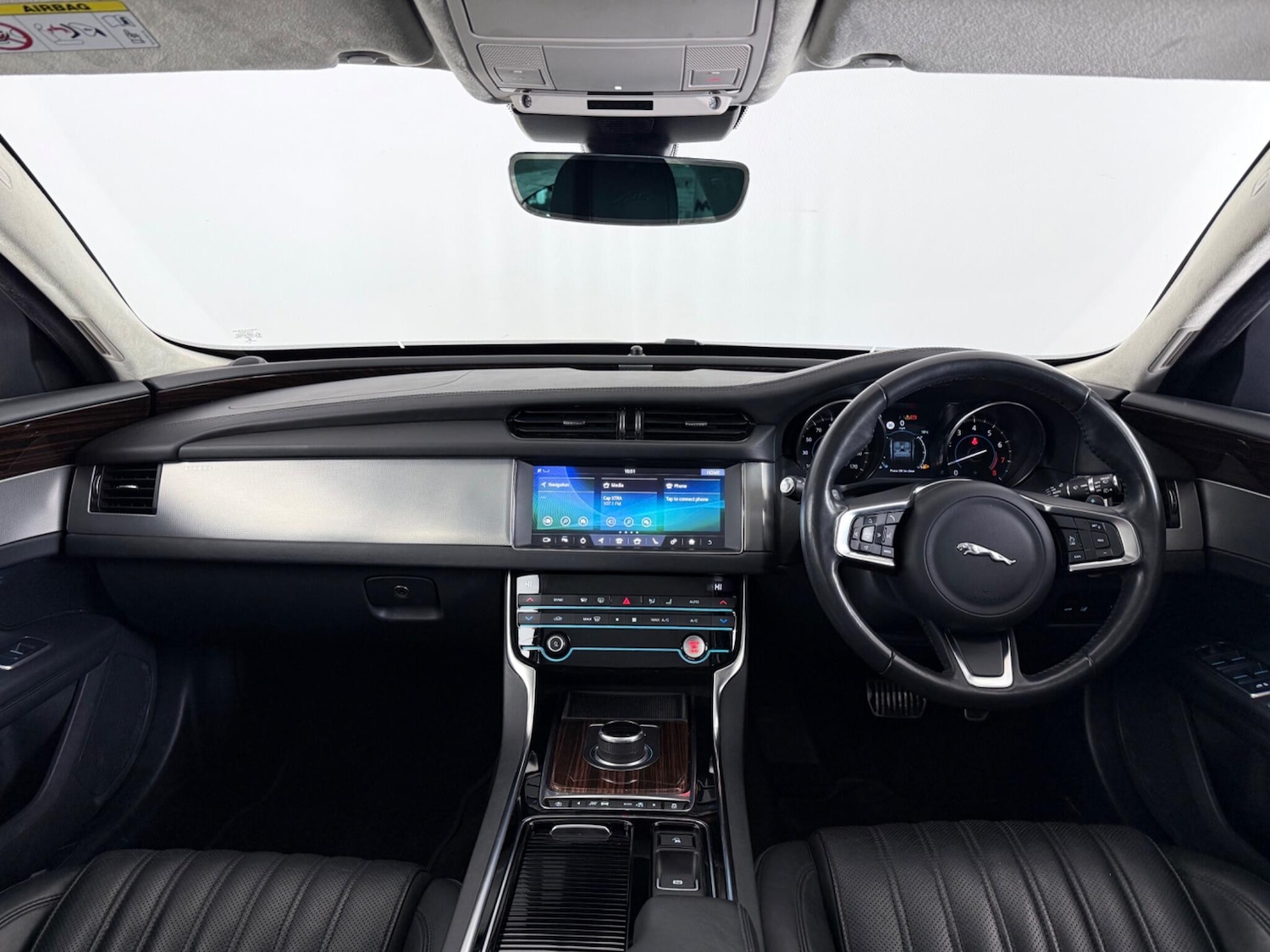 Used Jaguar XF 2019 for sale - 77744254: Photo 16