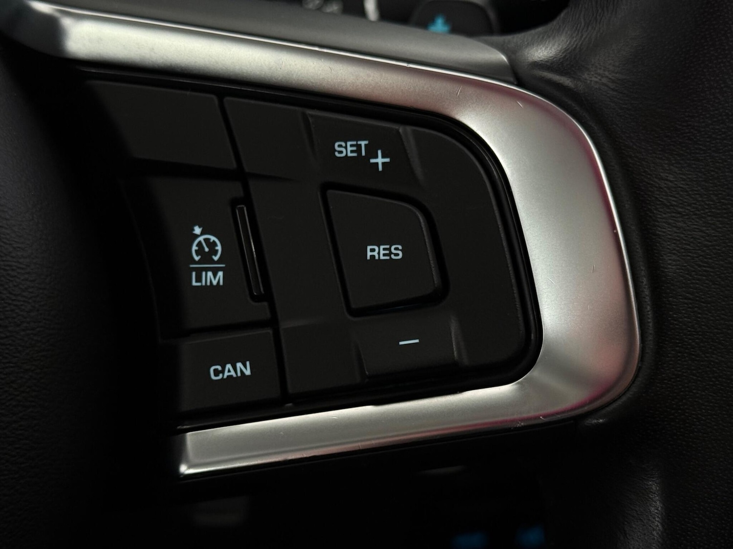 Used Jaguar XF 2019 for sale - 77744254: Photo 19