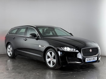 Used Jaguar XF 2019 for sale - 77744254: Photo