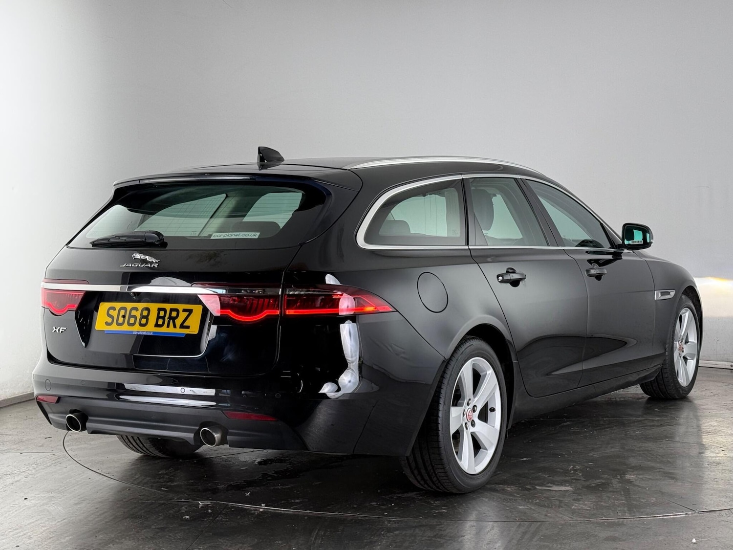 Used Jaguar XF 2019 for sale - 77744254: Photo 4