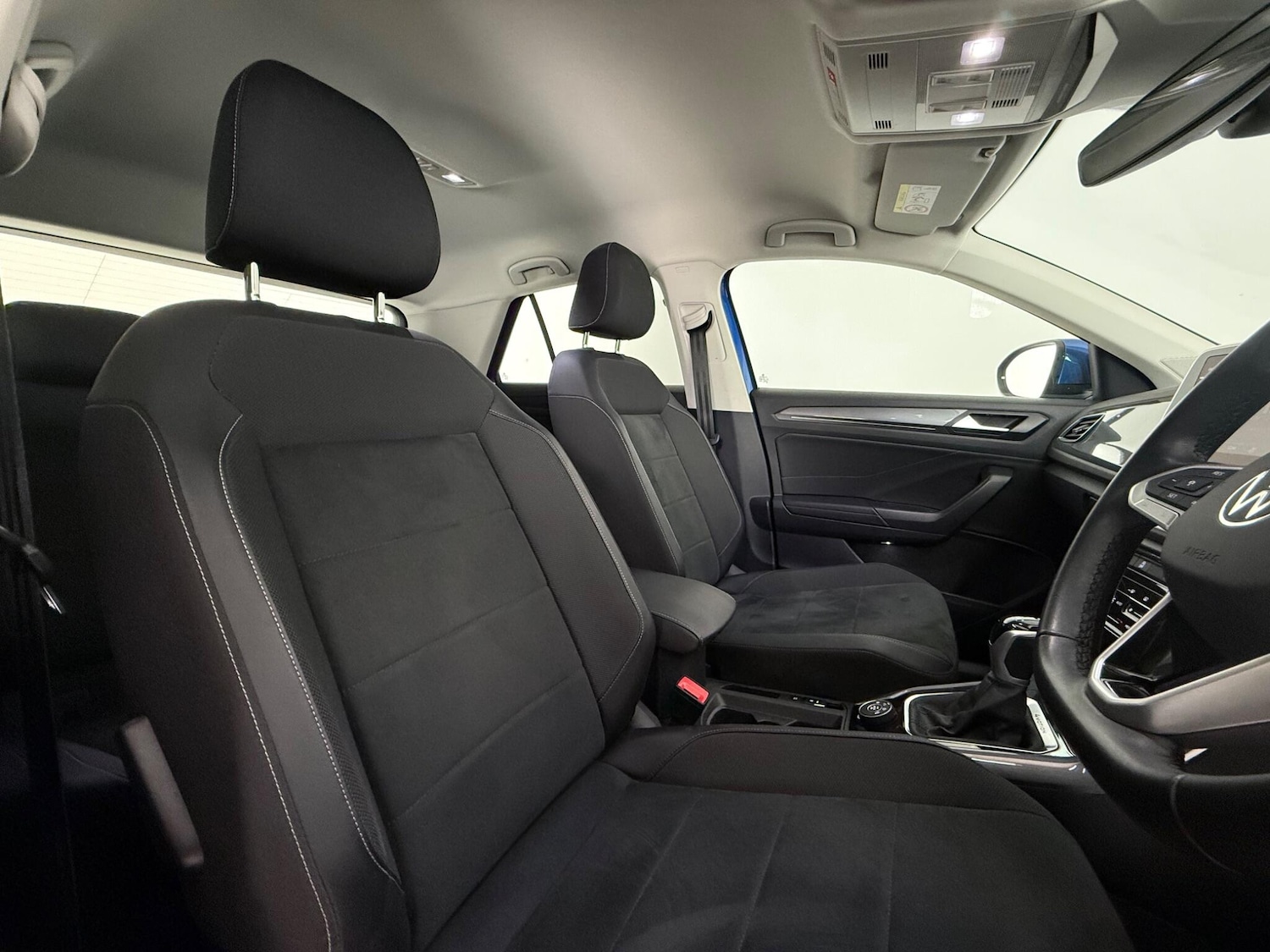 Used Volkswagen T-Roc 2022 for sale - 77412461: Photo 11