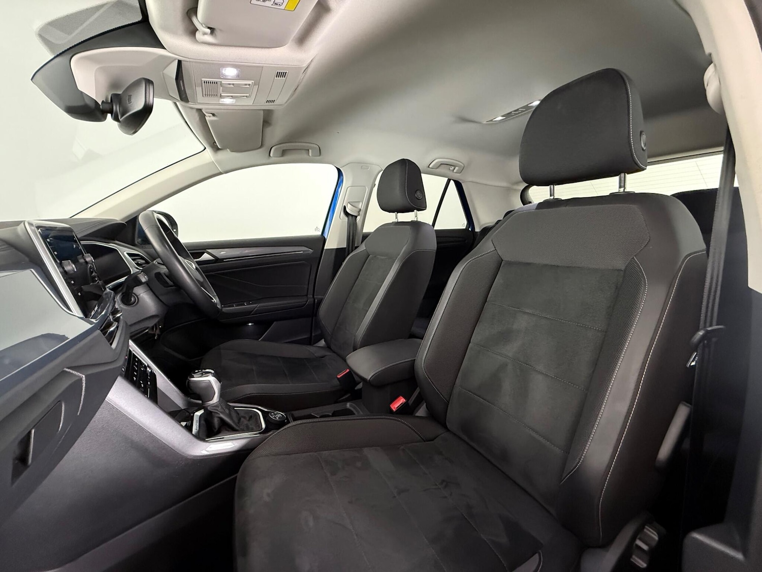 Used Volkswagen T-Roc 2022 for sale - 77412461: Photo 12