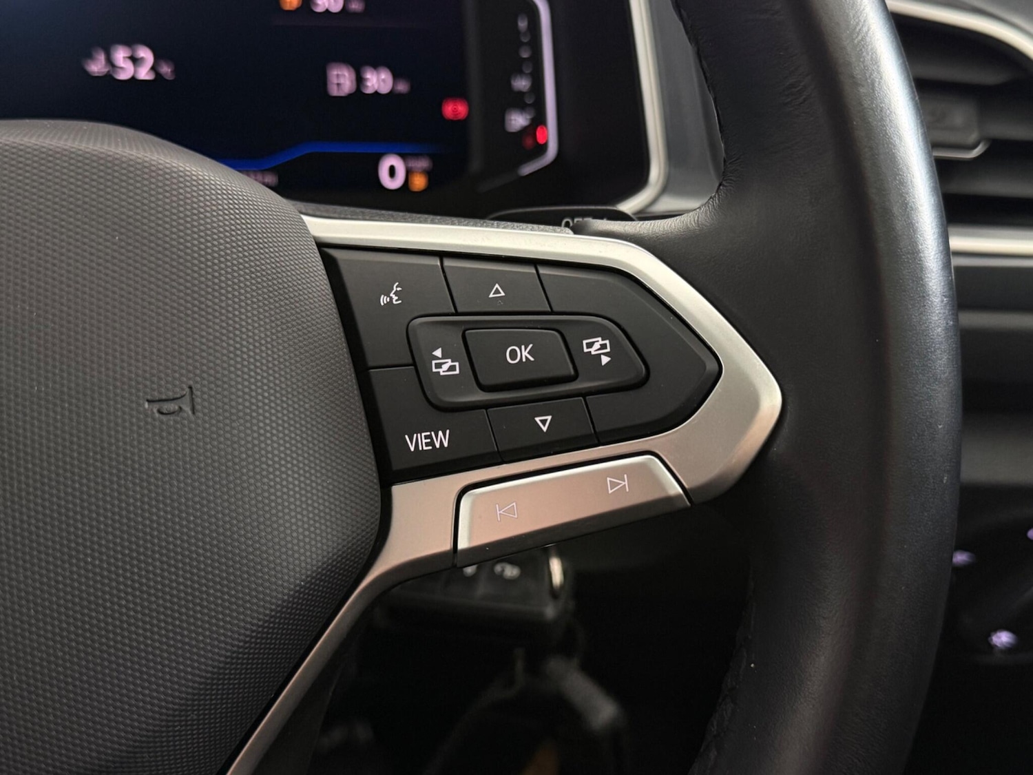 Used Volkswagen T-Roc 2022 for sale - 77412461: Photo 19