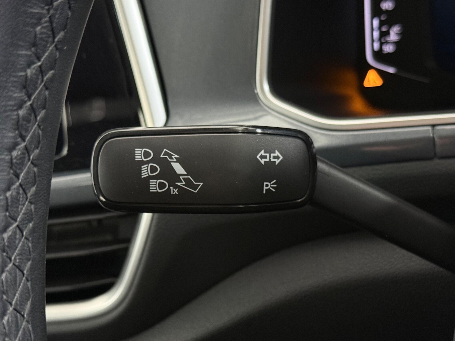 Used Volkswagen T-Roc 2022 for sale - 77412461: Photo 20